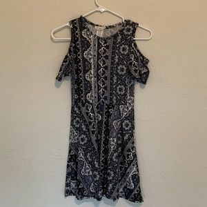 Girls Medium Cold Shoulder Knee Length Dress Size 10